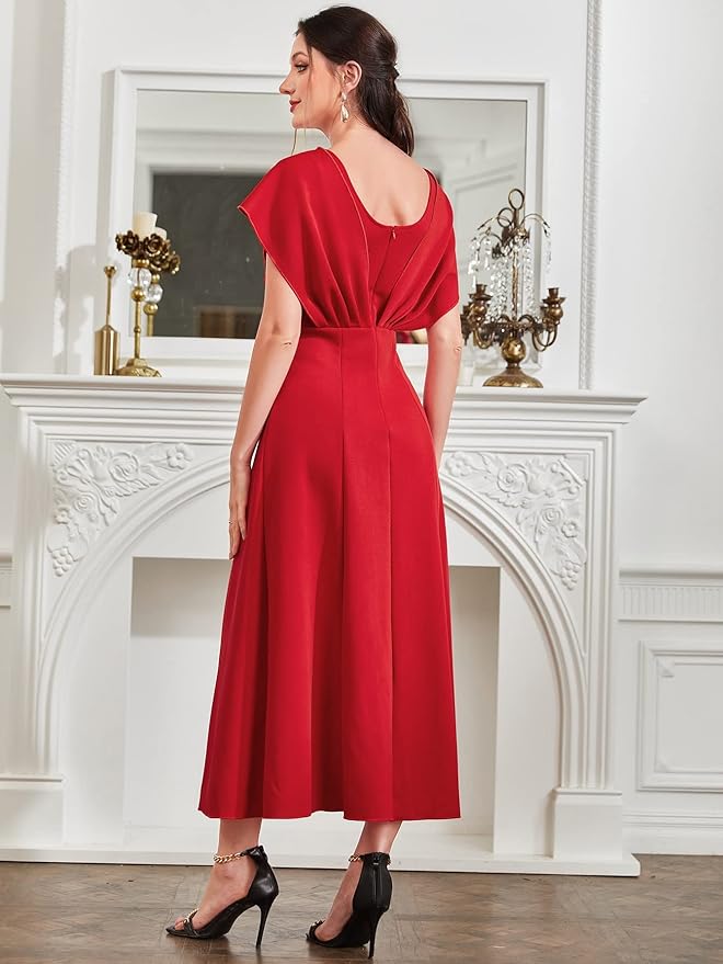 STUNNING RED EVENING GOWN